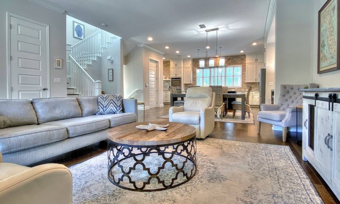 Redington Beach Condominio | Condo walk to the beach, WiFi, AC, washer/dryer - snowbirds OK