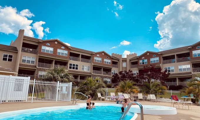 Alexander City Condominio | Condo with Awesome Lake view.