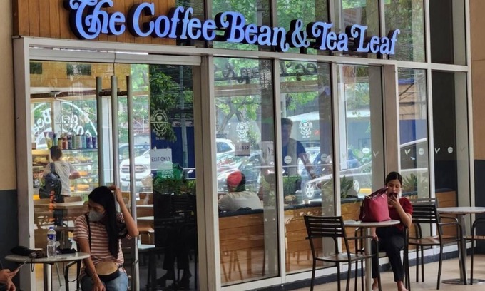 Bel-Air Condominio | Condo With Balcony at Makati SM Jazz
