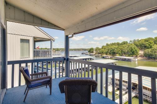 Osage Beach Apartamento | Condo with Community Pool and Boat Ramp in Osage Beach
