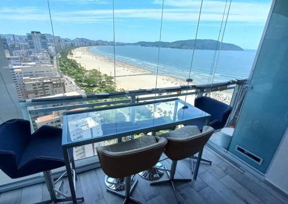 Pompeia Apartamento | Condomínio de Luxo em Frente à Praia (novinho)