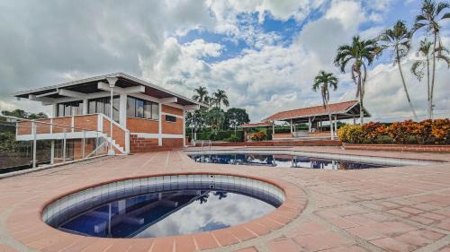Pereira Casa | Condominio la Castilla en Cerritos