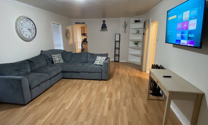 Albany Casa | Conductor Cottage