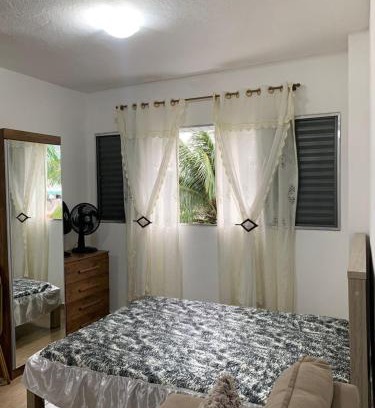 Mirim Apartamento | Confortável kitnet 50m da praia!
