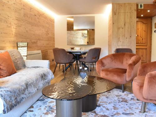 Meribel Village Apartamento | Confort et commodités à Méribel Village, 3 chambres, balcon sud, parking couvert, à 150m des remontées - FR-1-180-528