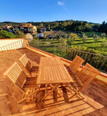 Massa Marittima Apartamento | Confortevole bilocale a pochi chilometri dal mare con ampia terrazza privata e vista sulla campagna Toscana