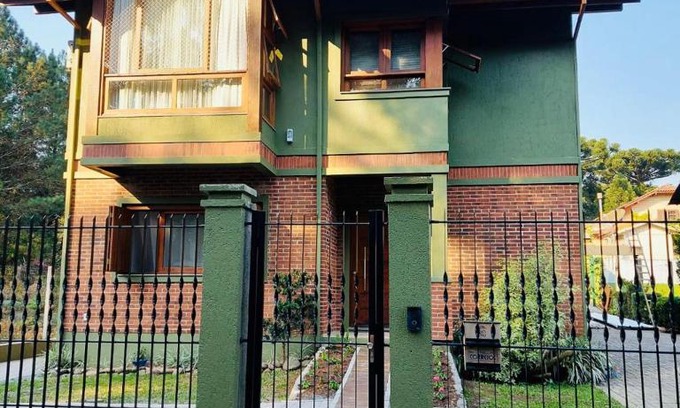 Vila Luiza Casa | Conforto e elegância a 1,5 km do centro de Canela