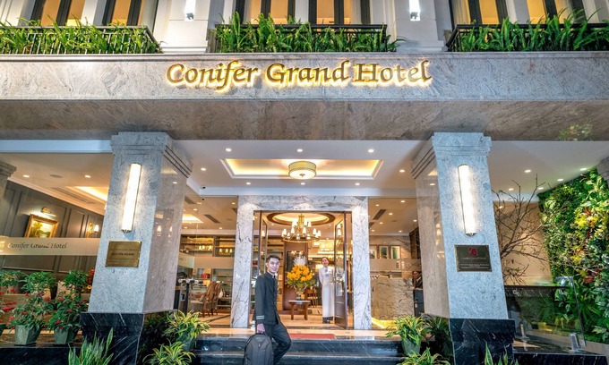 Hang Trong Hotel | Conifer Grand Hotel