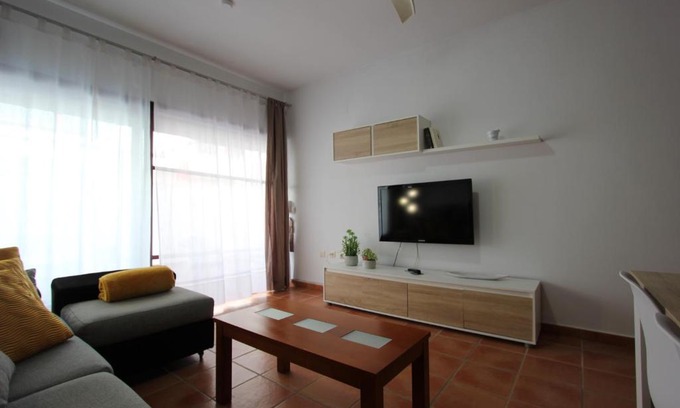 Centro de Conil de la Frontera Casa | ConiL Casa H&L