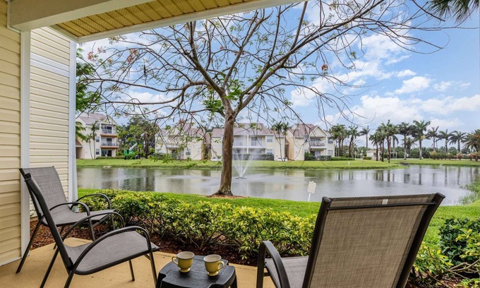 Ocean Side Village Condominio | Connie · Peaceful 2/2 Pondside Condo · Half mile to Beach