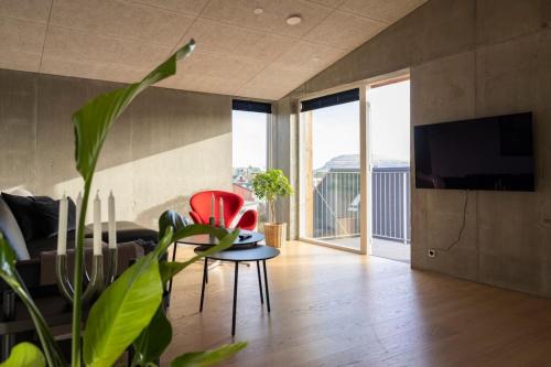 Torshavn Apartamento | CONRADSBREKKA Luxury Top Floor Apartment in Central Tórshavn