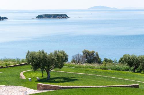 Nikita Casa | Constance's House Seaside Villa in Nikiti