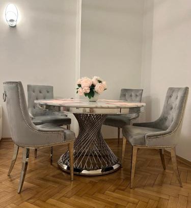 Powisle Apartamento | Constitution Corner