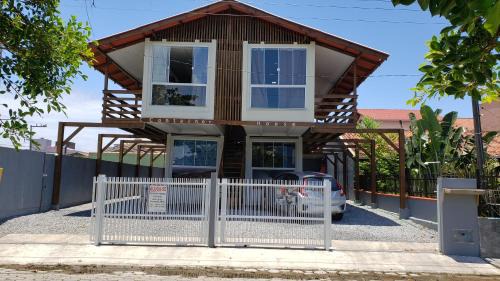 Enseada Apartamento | Container House 01