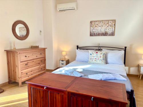 Achilleio Casa | Conte Makris - Achilleion Village