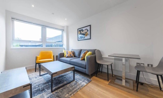 East Grinstead Apartamento | Contemporary 1 Bedroom Apartment in East Grinstead