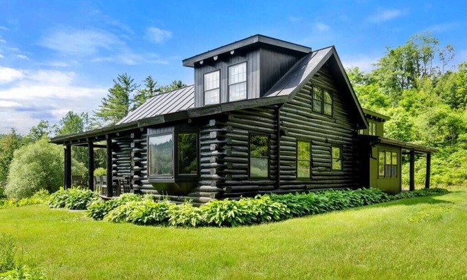 Ludlow Cabina | Contemporary 4-BR Cabin 5-min to Okemo