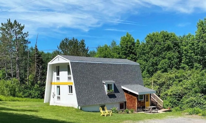 Roxbury Casa | Contemporary A-frame Style Home in the Heart of the Catskills