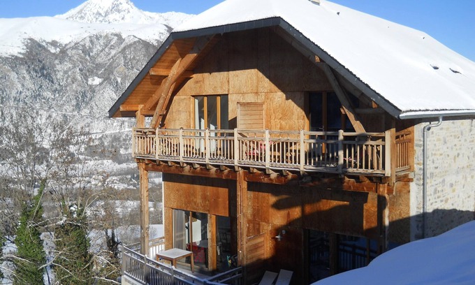 Estensan Chalet De Esquí | excepcional vista cabaña contemporánea y la exposición a 4 minutos de St Lary Soulan