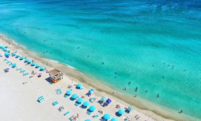 Clearwater Beach Condominio | Contemporary Condo Hotel Suite on the Beach