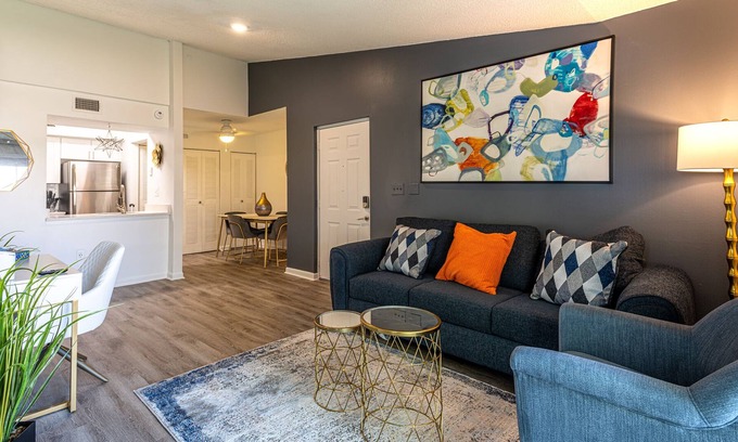 Survey Creek Apartamento | ∰ Contemporary Extended stay ∰ King Bed ∰ Near Hospitals - Cantena