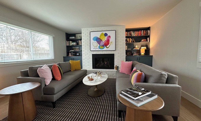 West Allis Casa | Contemporary Milwaukee 2BR Home with All Comforts and Prime Location