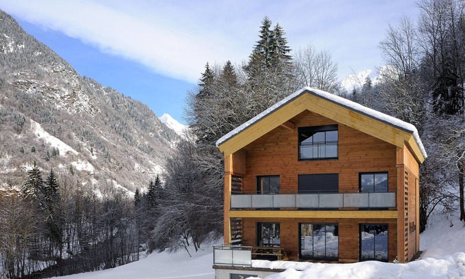 Bozel Chalet De Esquí | Chalet de montaña contemporáneo