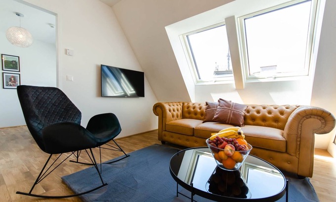 Weißgerber Apartamento | ★Contemporary & Private★ | City Views | ☀Balcony