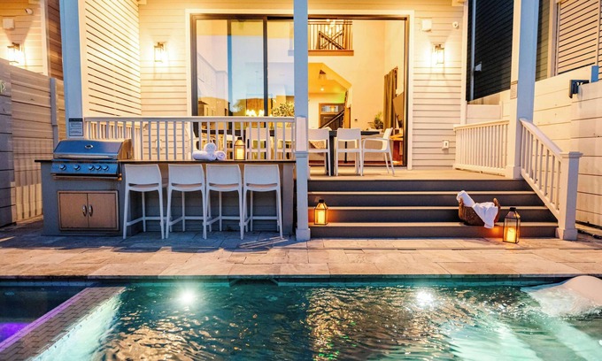 Faubourg Lafayette Hotel | Contemporary Unit With Heated Pool & Hot Tub