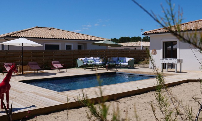 Vensac Casa | Contemporary villa with swimming pool and garden 900 m2 - Ideal for SUMMER and WE in May/June