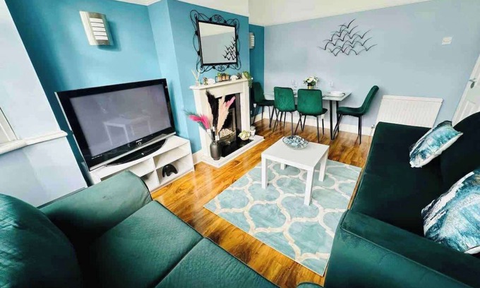 Westcliff-on-Sea Casa | Northview Spacious 4BR House | Contractors | Leisure | WIFI
