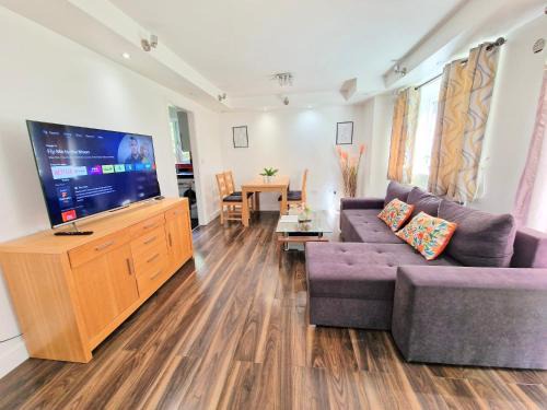 Stevenage Apartamento | Contractors 2 Bed Apartment in Stevenage SG1 Hertfordshire By White Orchid Property Relocation Leisure & Business