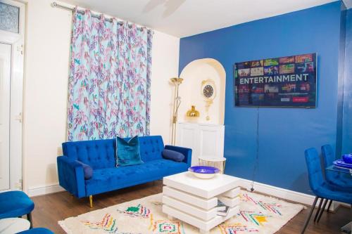 Wakefield Casa | Contractors 4bed Sleeps8 Groups Spacious Parking WIFI SmartTV