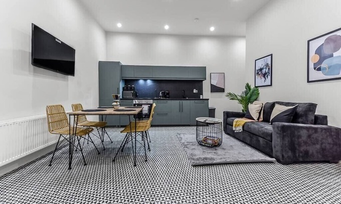 Seven Sisters Apartamento | Convenient 2BR 2BA | near Tube Station