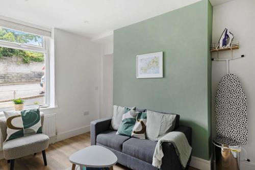 Saltash Apartamento | Convenient and Modern 2 Bed Apartment in Saltash