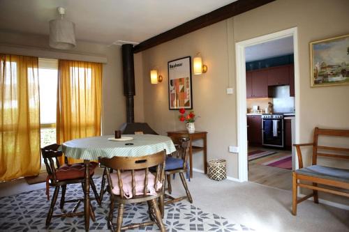 Longtown Casa | Convenient and stylish cottage