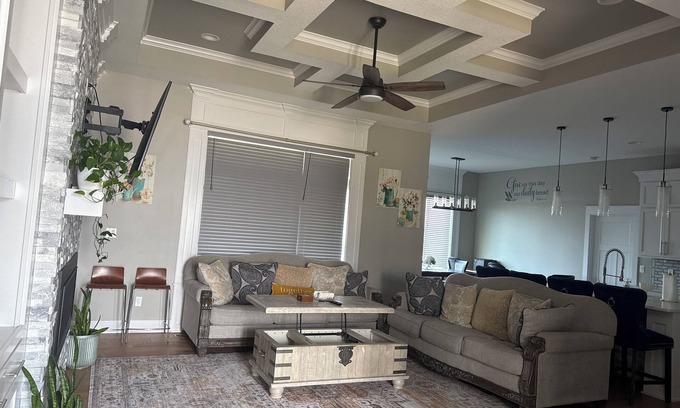 Waukee Casa | Comfortable, cozy, modern home in a great neighborhood of Clive Waukee