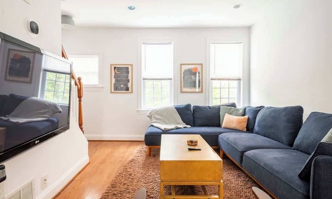 Wilmington Casa | Convenient home in Little Italy w/ off street PK