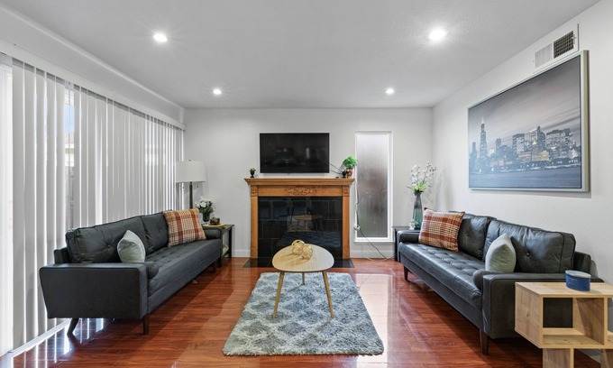 Milpitas Casa | Convenient Modern COZY 4BA/2BR Hidden GEM