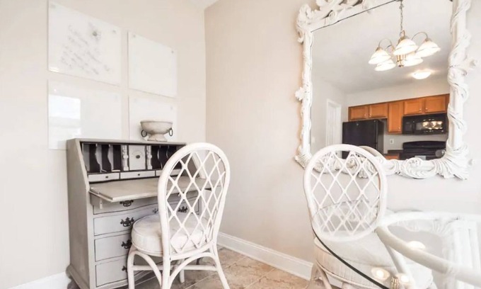 Graymoor-Devondale Casa | Convenient Monthly Rental-Shop & Dine St Matthews