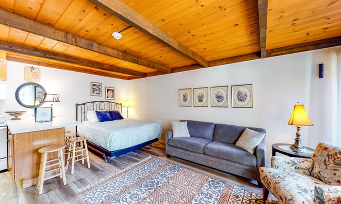 Elkhorn Apartamento | w condominio conveniente / Sun Valley piscina y el jacuzzi Resort, a pie de Sun Valley Lake!