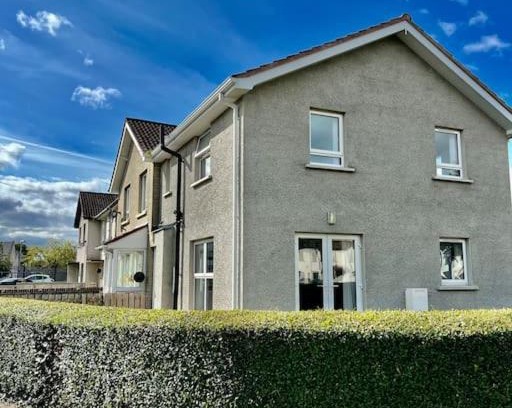 Londonderry Apartamento | Conveniently located, close to city and quiet area