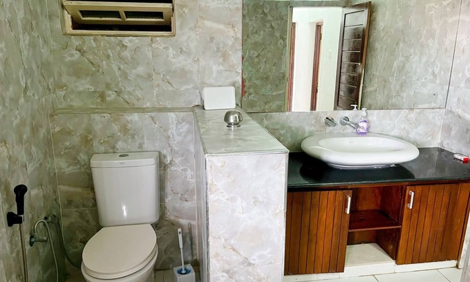 Colombo Casa | Conveniently located house in the heart of the city.