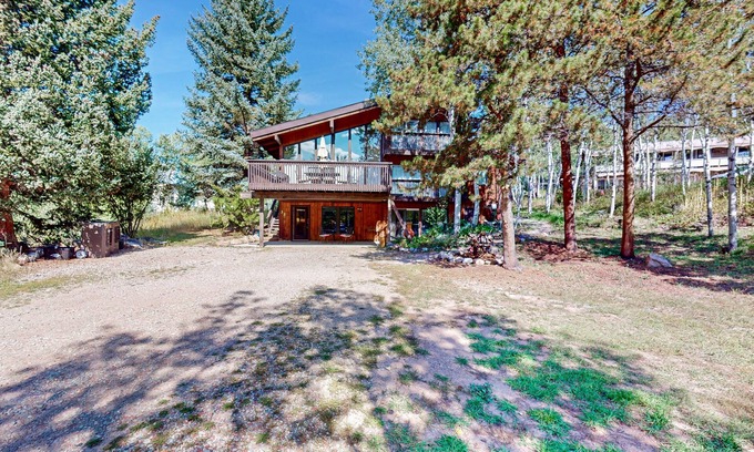 Mountain Valley Apartamento | Conveniently located home with W/D & WiFi - nearby ski area