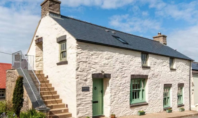 Haverfordwest Casa | Converted Buttery Cottage in Pembrokeshire