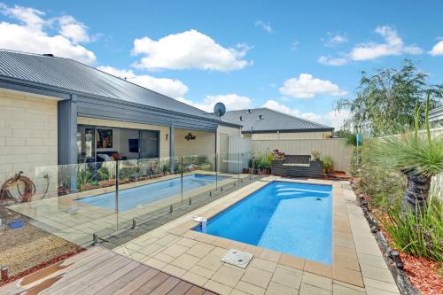Eaton Casa | Cooinda Happy Place 3BR Home with Pool