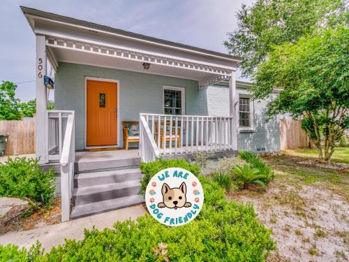 Navy Point Casa | Cool Coastal Cottage