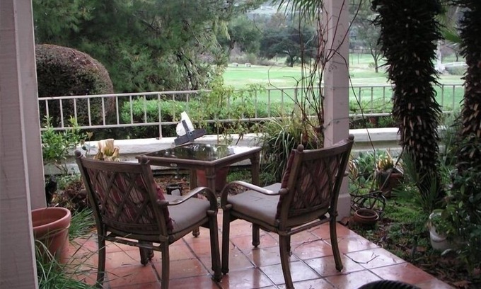 Escondido Casa | Veranos frescos + inviernos cálidos en un campo de golf de 18 hoyos