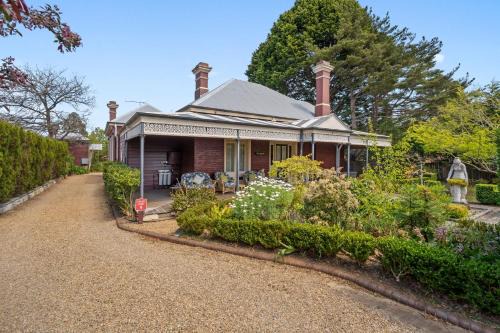 Katoomba Casa | Coolangatta House and Studio