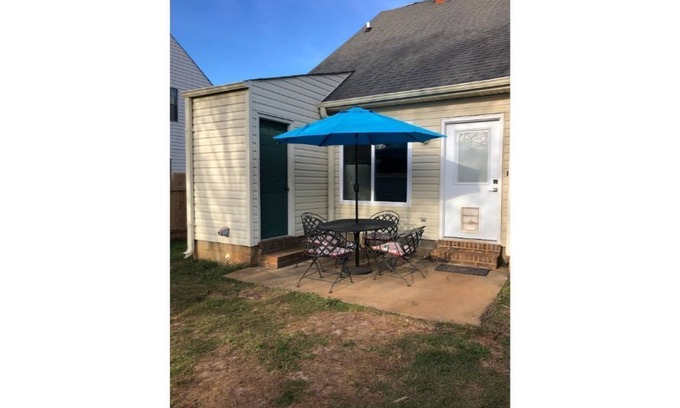 Warner Robins Casa | Coolest Pet Friendly Townhouse In Warner Robins